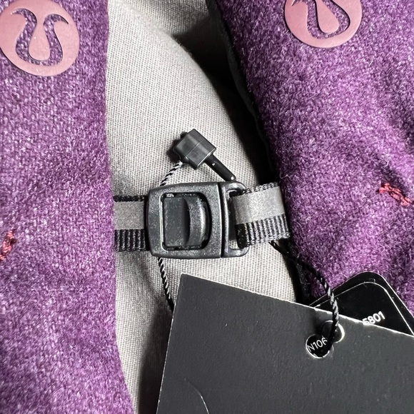NWT Lululemon City Keeper Gloves L/XL Purple Black (HTGT) *Fleece Lined - Picture 12 of 15